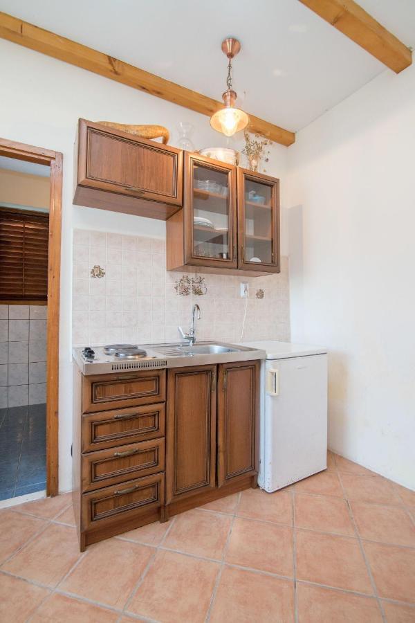 Apartments Luka Uble Екстериор снимка