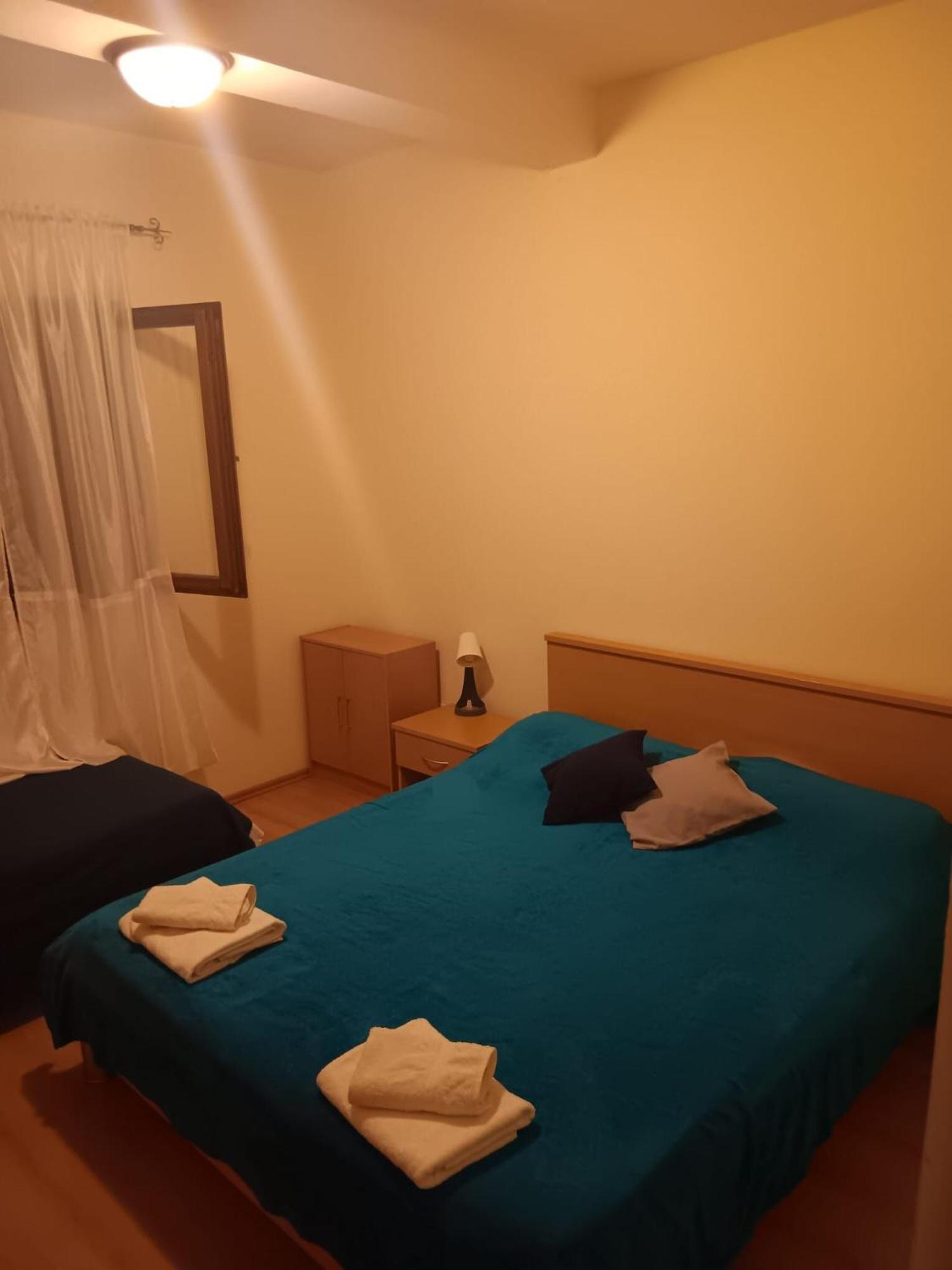 Apartments Luka Uble Екстериор снимка