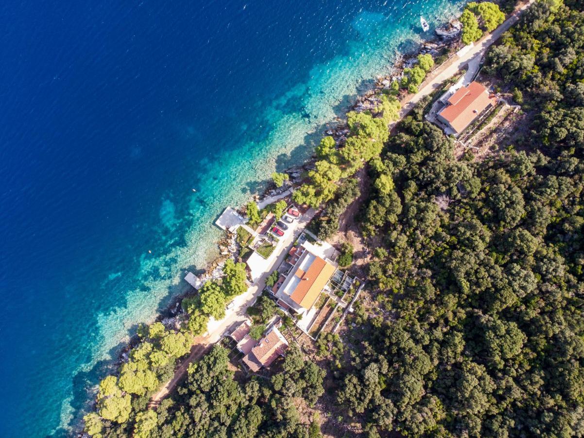 Apartments Luka Uble Екстериор снимка